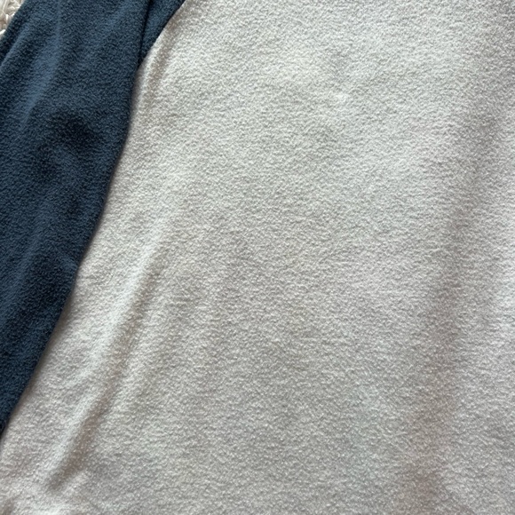 American Eagle Soft & Sexy Plush Long Sleeve Bundle - Picture 6 of 8